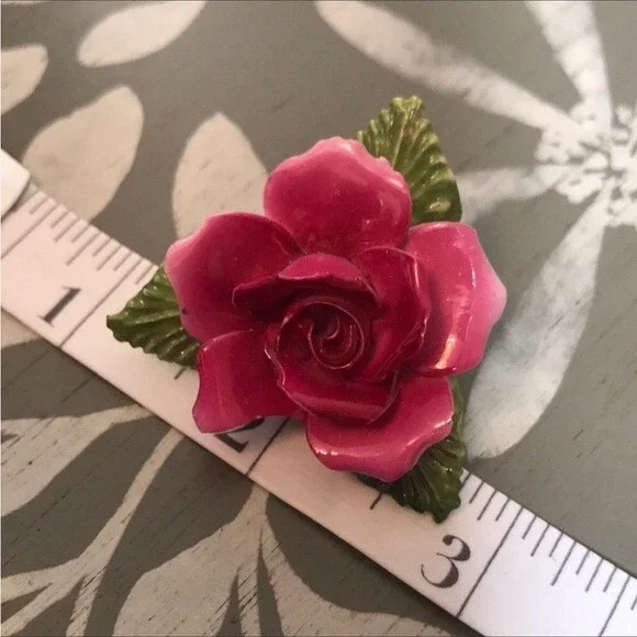 Rose Pin Bone China Made in England - Picture 3 of 4